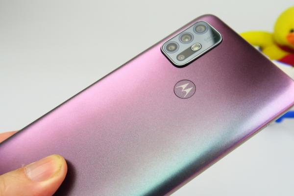 Motorola Moto G30 și Moto E6i sunt disponibile din această lună în oferta operatorului Digi Mobil