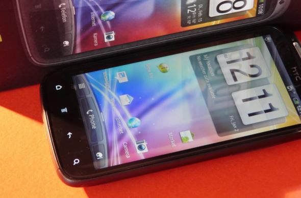 HTC Sensation, senzația dual core scoasă din cutie și gata să concureze cu Galaxy S II (Video): htc_sensation_unboxing_mobilissimo_15jpg.jpg