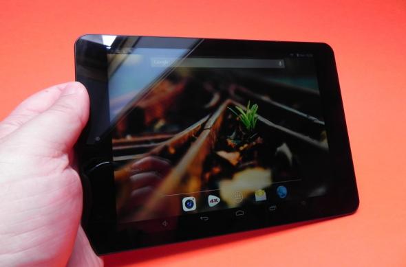 Review Allview Viva Q8: o surpriză plăcută cu aspect de iPad Mini, performanțe excelente (Video): allview_viva_q8_review_mobilissimo_ro_06jpg.jpg