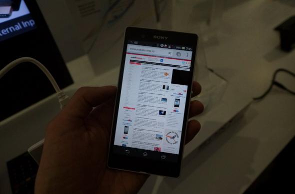 Eveniment de lansare În România pentru Sony Xperia Tablet Z: galerie foto și primele impresii: sony_xperia_z_in_romania_16jpg.jpg