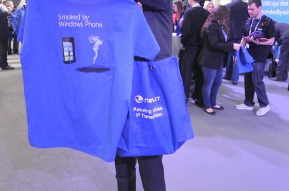 MWC 2012 - Iată standul Windows Phone, care a mizat pe simplitate și comparația cu alte sisteme de operare (Video): dscn1047jpg.jpg