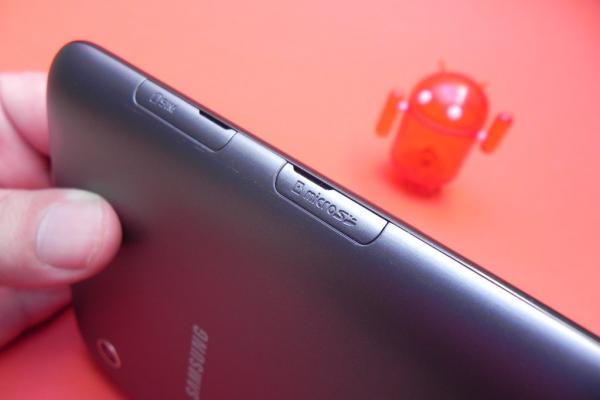 Review Samsung Galaxy Tab 2 7.0 P3100 - alternativa ieftină pentru tablete de 10 inch, cu design de telefon mai mare (Video)