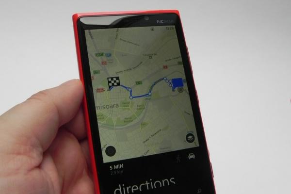 Review Nokia Lumia 920: cameraphone excelent, masiv, cu preț premium (Video)