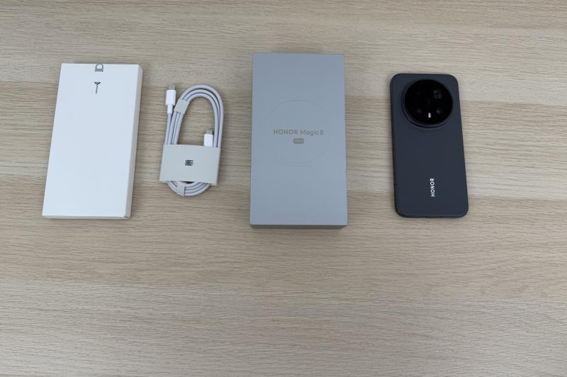 HONOR Magic8 Pro - Unboxing: Photo 01.12.2025, 13 32 44.jpg