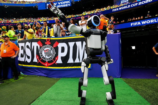 Atlas a furat toate privirile la Cupa Mondială 2026; Robotul umanoid care a făcut spectacol pe stadion înainte de Brazilia - Norvegia