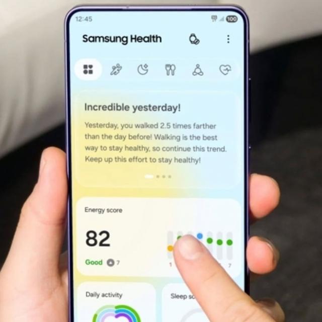 Samsung Health impune condiții controversate privind utilizarea datelor pentru antrenarea AI