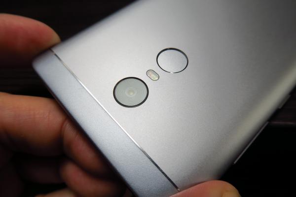 Xiaomi Redmi Note 4X: Cameră bună în special la prim plan şi culori
