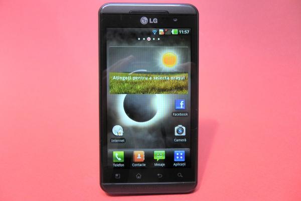 LG Optimus 3D P920 - Galerie foto Mobilissimo.ro