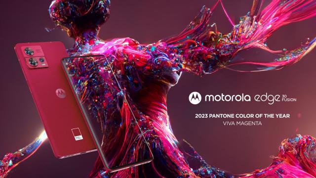 <b>Motorola sărbătoreşte Valentine's Day împreună cu Pantone, recomandă două telefoane cadou pentru cel/cea dragă</b>Motorola continuă parteneriatul început cu Pantone în toamna lui 2022 şi după ce a lansat un Moto Edge 30 Neo Very Peri şi un Edge 30 Fusion Viva Magenta, acum ne face recomandări de cadouri de Valentine's Day

