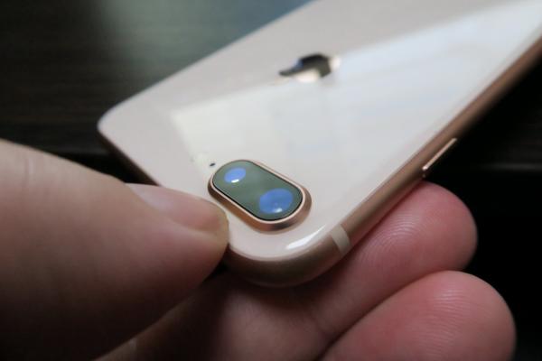 Apple iPhone 8 Plus: Camera la egalitate cu iPhone X