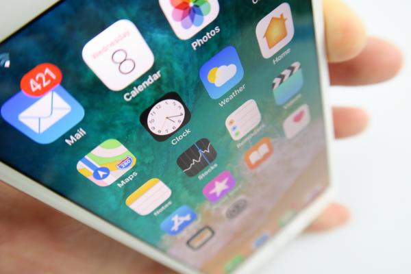 Apple iPhone 8 Plus: iOS 11 aşa cum vi l-am prezentat la debut, acum pe ecran puţin mai mare