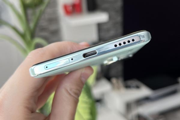 HONOR 200 Pro: Baterie mai pregătită pentru filme, decât pentru jocuri