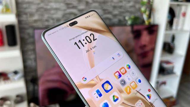 <b>HONOR 200 Pro: Benchmark-uri pe măsură aşteptărilor, livrează ca performanţă</b>HONOR 200 Pro adoptă deja cunoscutul şi apreciatul procesor Qualcomm Snapdragon 8s Gen 3, care se poate vedea că locotenentul lui Snapdragon 8 Gen 3. Cam cum era Snapdragon 870 pentru Snapdragon 888. A apărut recent şi pe Motorola Edge 50 Ultra 
