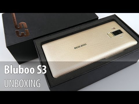 Bluboo S3 Unboxing în Limba Română (Telefon powerbank cu baterie de 8.500 mAh, multe accesorii)