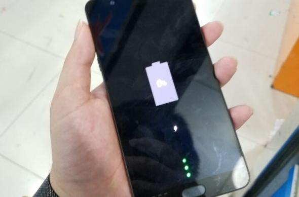 Samsung Galaxy Note 7 - Imagini prototip: Note-7-flat-display-version-prototype (4).jpg