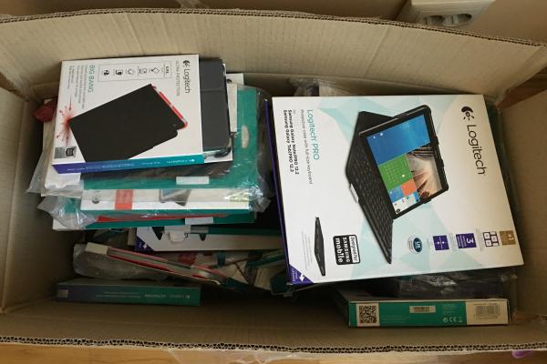 Punem la bătaie zeci de huse Logitech pentru tabletele tale; Concursul îţi aduce huse pentru iPad şi tablete Samsung, inclusiv unele cu tastaturi în dotare