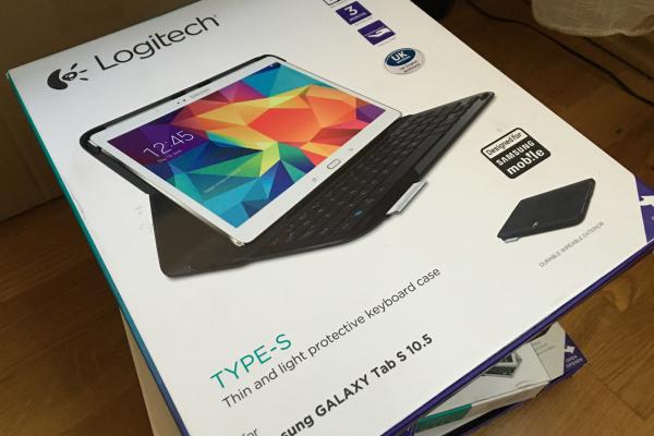 Concurs huse Logitech