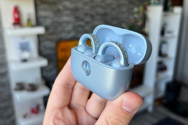 Motorola buds Loop Swarovski - Design