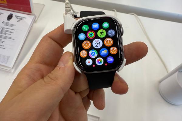 Apple Watch Series 11 - Fotografii hands-on