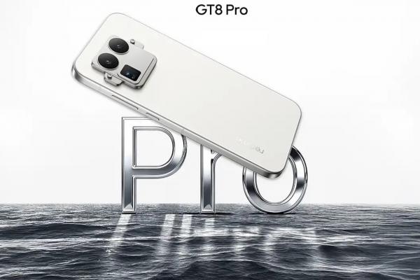 realme GT 8 Pro apare în noi teasere și scăpări: Baterie de 7000 mAh, display pentru gameri, modul foto interschimbabil?