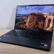 Am testat Acer Swift 16 AI: Un laptop mare, dar ușor și elegant, cu un ecran OLED spectaculos, gata pentru productivitate și divertisment