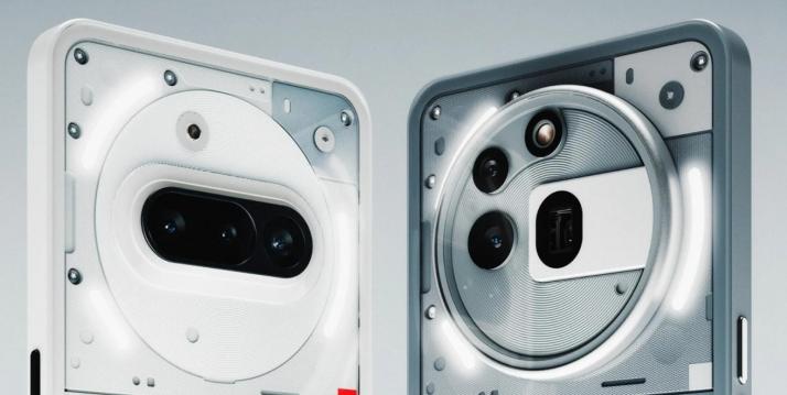 <b>Nothing OS 4.0 vine pe Phone (3a) și (3a) Pro; Actualizarea aduce AI, funcționalități noi pentru cameră</b>După ce a fost lansat pe Nothing Phone (3) săptămâna trecută, actualizarea stabilă Nothing OS 4.0, bazată pe Android 16, ajunge acum și pe Nothing Phone (3a) și Phone (3a) Pro. Update-ul e livrat momentan unui număr limitat de utilizatori, urmând