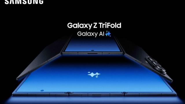 <b>Samsung are triplu pliabil! Galaxy Z TriFold este acum oficial, cu 10 inch de multitasking, mod desktop</b>Pe neașteptate iată că Samsung lansează astăzi smartphone-ul Galaxy Z TriFold, primul său triplu-pliabil din portofoliu, rival de HUAWEI Mate XT Ultimate și gata de lansare în magazine chiar de săptămâna viitoare. Are în spate 