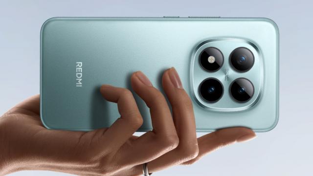 <b>Redmi Note 15, 15 Pro și 15 Pro+ ajung global; Iată imagini, specificații și diferențe</b>Redmi pregătește lansarea globală a seriei Note 15, după ce aceasta a debutat în China în august. Informațiile scăpate recent dezvăluie tot ce trebuie să știm despre cele trei modele care urmează să ajungă în Europa: Redmi Note 15, Note 15 Pro și Note 15