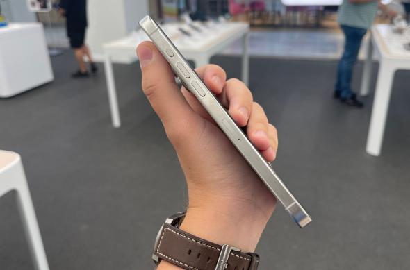 iPhone 15 Pro și Pro Max - Foto: iPhone-15-Pro-Max-Foto_005.jpg