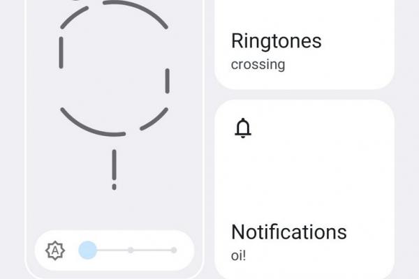 Nothing Phone (2) - Interfață Glyph
