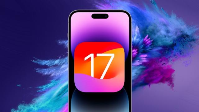 <b>iOS 17 este acum disponibil în România; Ce aduce nou? (A sosit şi iPadOS 17)</b>Aşa cum anunţa Apple la evenimentul sau de săptămâna trecută, iOS 17 a debutat pe 18 septembrie 2023. E disponibil inclusiv în România şi a venit la pachet cu iPadOS 17. Ce aduc ele nou recapitulăm pe scurt mai jos.