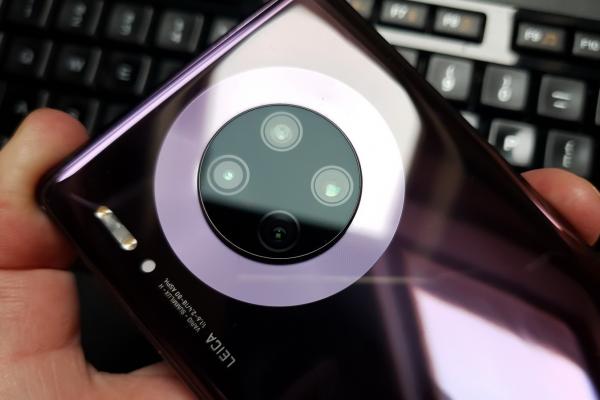 Huawei Mate 30 Pro: Camera campion din 2019 şi început de 2020