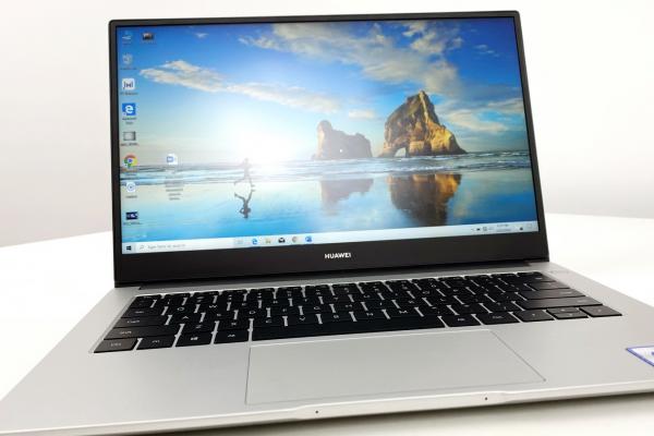 Prezentare Huawei MateBook D14: tot ce ai nevoie de la un laptop Office, de corporatist, jurnalist sau student