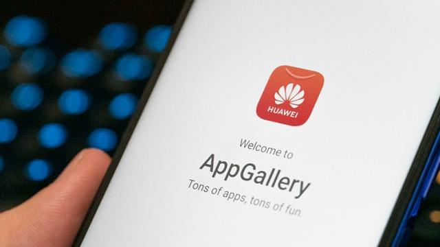 <b>Huawei susține că magazinul său de aplicații AppGallery, este acum al 3-lea din lume ca număr de utilizatori</b>După cum vă amintiți probabil, în cadrul evenimentului Huawei de acum câteva zile, cel în care debuta cu mare fast noul smartphone pliabil Mate Xs (prezentare video aici) - apăreau și detalii 