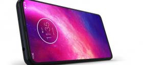 Motorola One Hyper devine oficial: primul telefon Moto cu cameră selfie pop up, senzor de 64 MP în spate, încărcare foarte rapidă