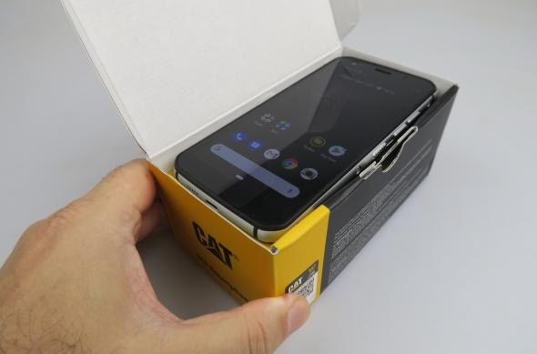 CAT S52 - Unboxing: CAT-S52_060.JPG