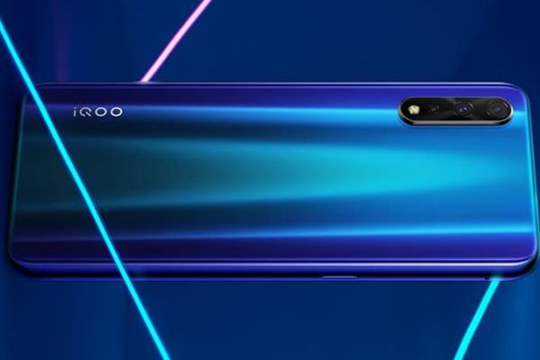 Vivo iQOO Neo 855 Racing Edition debutează oficial și aduce CPU SD855+, baterie de 4500 mAh - totul la 330 euro