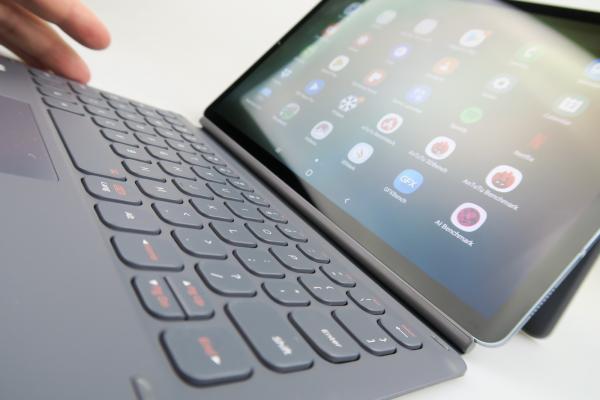 Samsung Galaxy Tab S6: Benchmark-uri demne de orice telefon flagship din 2019, dar sub iPad Pro-ul cel mai nou