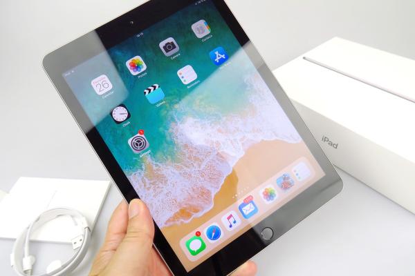 Apple iPad 9.7 (2018): Conectivitate tipică Apple, cu viteze mari la WiFi