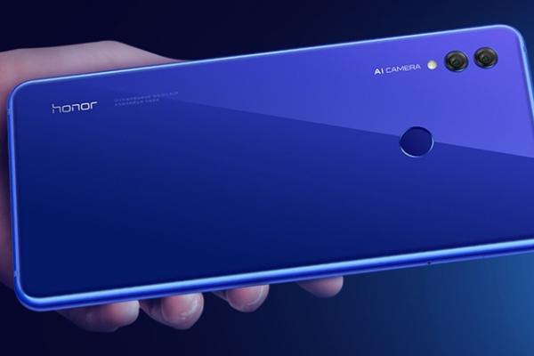 Huawei Honor Note 10 în varianta cu 8 GB RAM debutează comercial mâine la un preț de 528 dolari