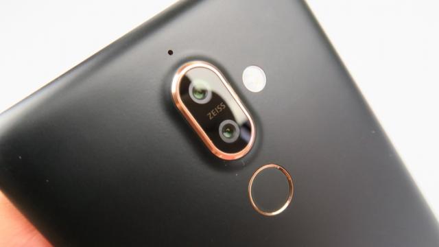 <b>Aplicația Nokia Camera oferă acum integrare cu Google Lens pe telefoanele Nokia 7 Plus, 6.1 și 8 Sirocco</b>Începând de astăzi smartphone-urile Nokia 7 Plus, Nokia 6.1, dar și Nokia 8 Sirocco se bucură de integrare Google Lens și Motions în cadrul aplicației Camera. Update-ul este disponibil și în magazinul de aplicații Google Play putând fi descărcat