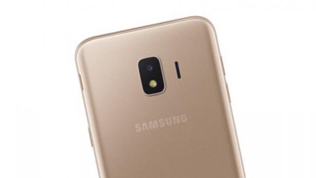 <b>Samsung Galaxy J2 Core este anunțat oficial drept primul smartphone Android Go al sud-coreenilor</b>Astăzi sud-coreenii de la Samsung au anunțat lansarea noului smartphone Galaxy J2 Core, primul model din portofoliu ce adoptă platforma Android Go. Spre deosebire de alți producători care au ales acest OS, Samsung decide să își păstreze