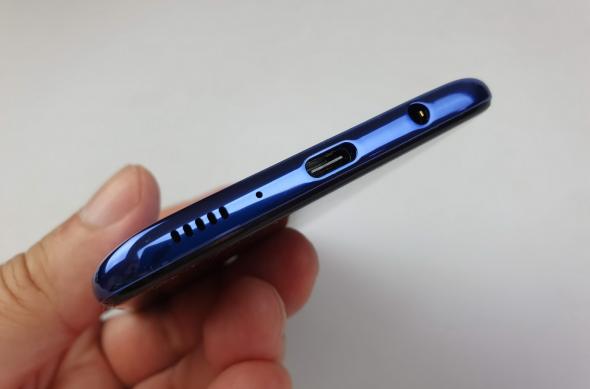 Putere volum Samsung Galaxy A70: Samsung-Galaxy-A70_073.jpg