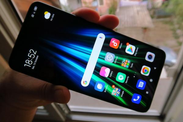 Xiaomi Redmi Note 8 Pro: Display IPS LCD care nu mă face să duc dorul de OLED