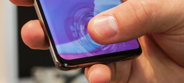 Samsung explică oficial care e problema cu citirea amprentei de pe Galaxy S10 şi Note 10