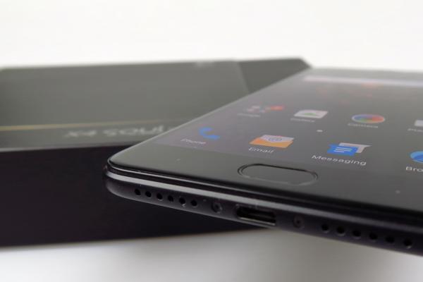 Allview X4 Soul Style: Multimedia de music phone, sună excelent