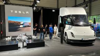 Tesla Semi se pregătește pentru Europa: 550 km autonomie și detalii de lansare la IAA 2026