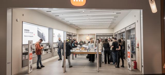 Xiaomi schimbă echilibrul dintre mașini și telefoane – EV-urile cresc cu 28,2%, iar smartphone-urile se vând mai puțin, dar cu 25,9% mai scump