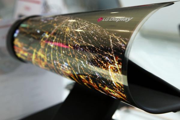 LG primeşte o serie de brevete în State pentru telefoane flexibile; Iată cum arată documentele!
