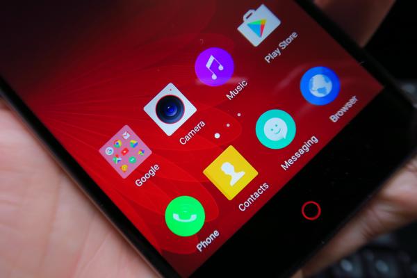 Nubia Z11 Mini: Display fără recorduri, bun la interior